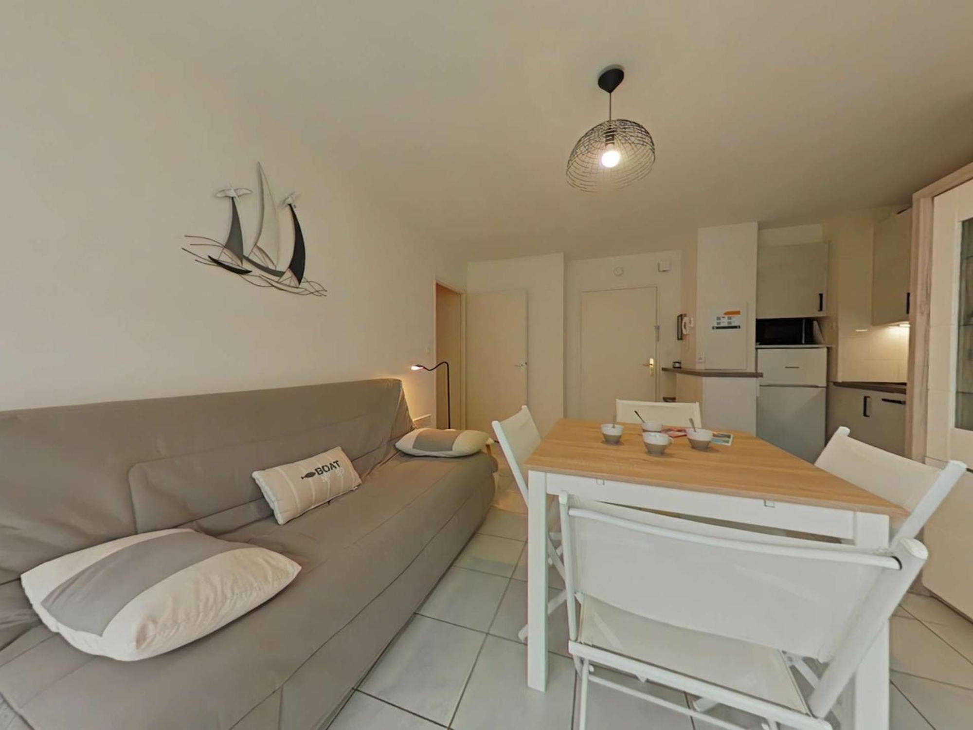 Appartement 2 Pieces Avec Parking Prive, Proche Plage Et Commerces, Saint-Gilles-Croix-De-Vie - Fr-1-224-783 Ngoại thất bức ảnh